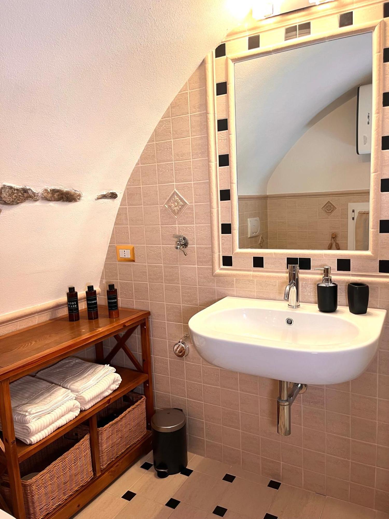 Ca' Pecina - Casa Vacanze Dolceacqua Luaran gambar