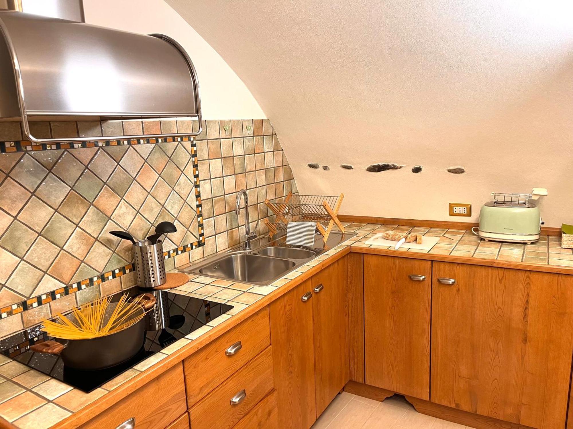 Ca' Pecina - Casa Vacanze Dolceacqua Luaran gambar