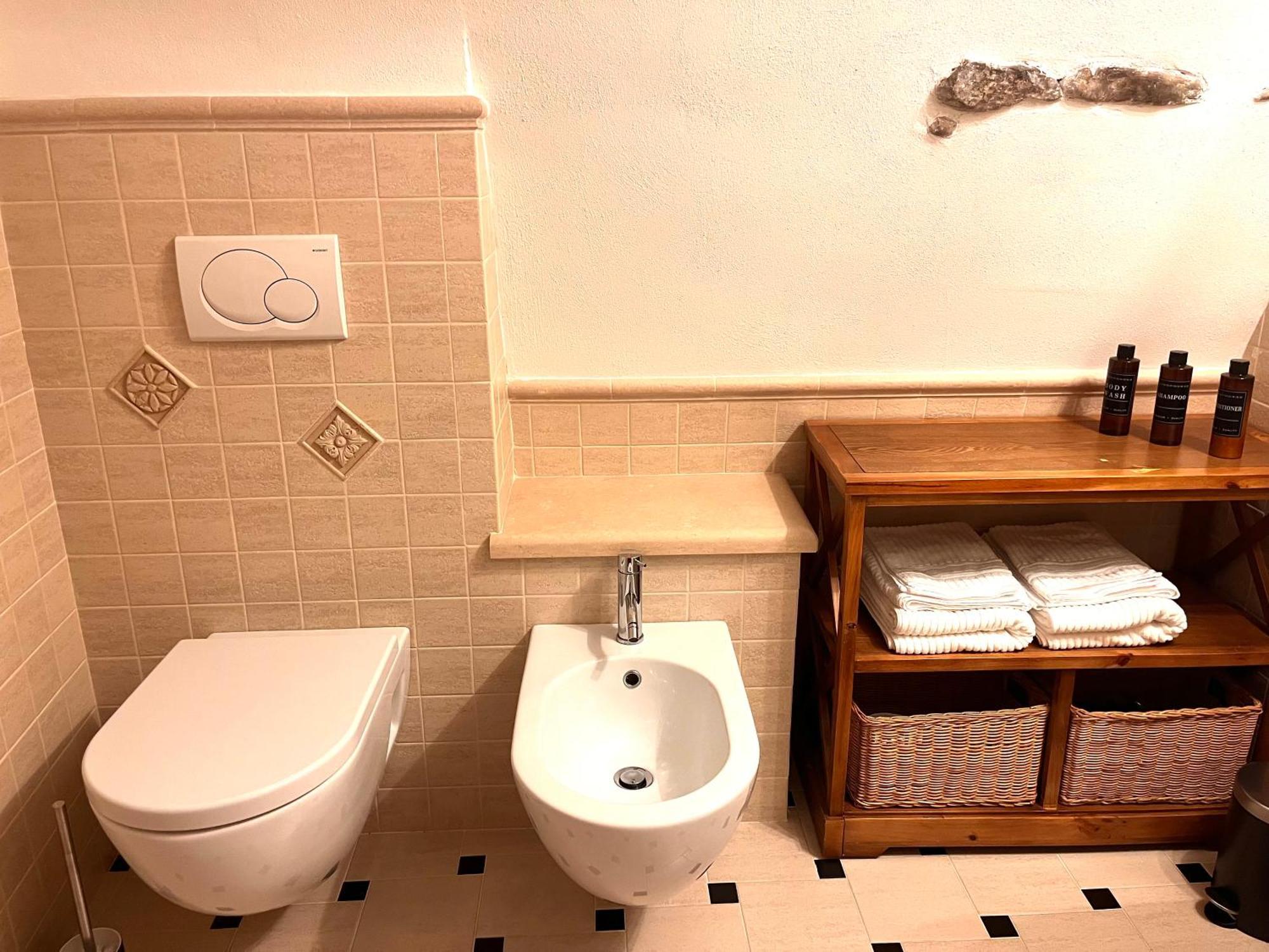 Ca' Pecina - Casa Vacanze Dolceacqua Luaran gambar